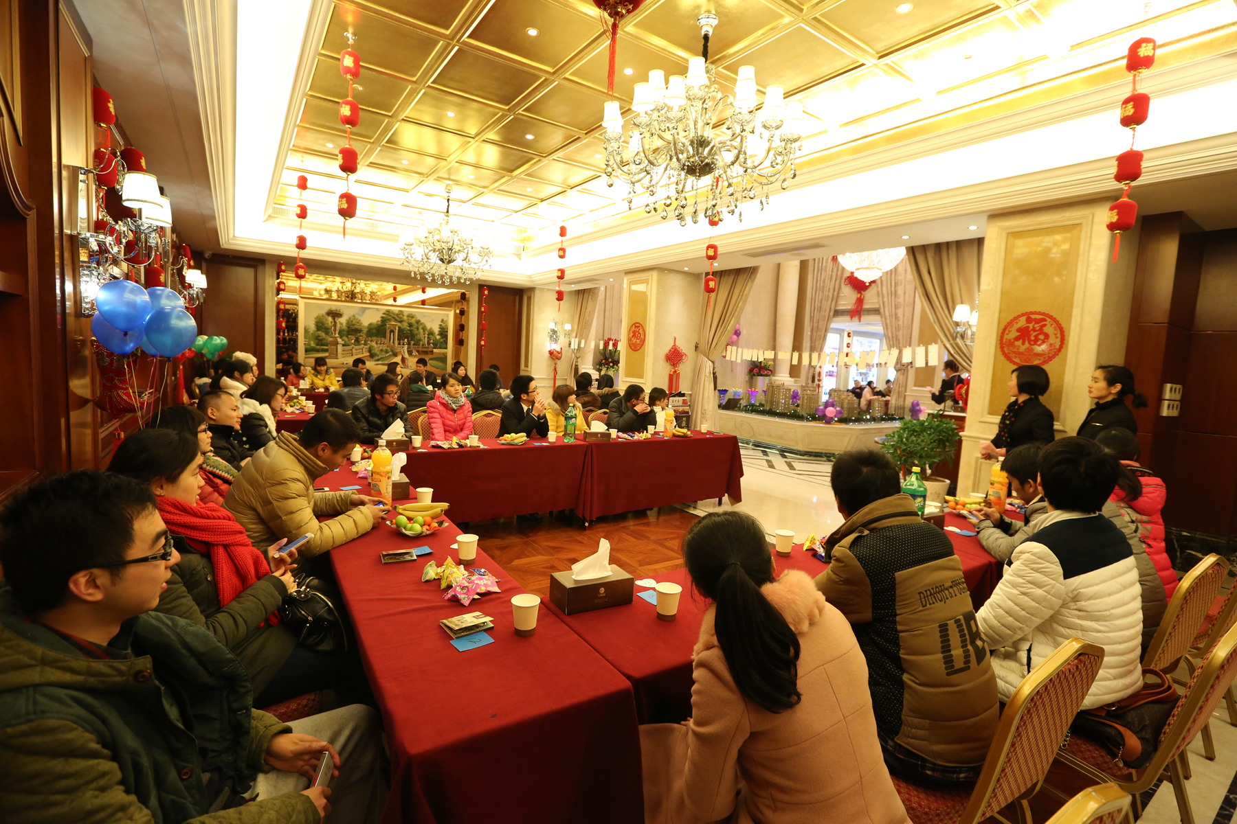 公司搭鵲橋 有緣來相會——mg4377娛樂電子遊戲網站控股集團昨晚舉行單身青年Party